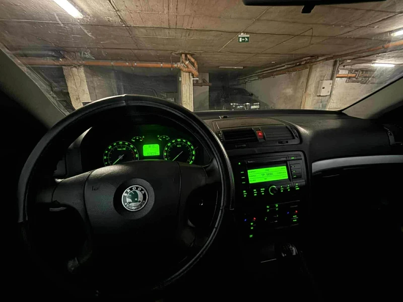 Skoda Octavia, снимка 5 - Автомобили и джипове - 52907538