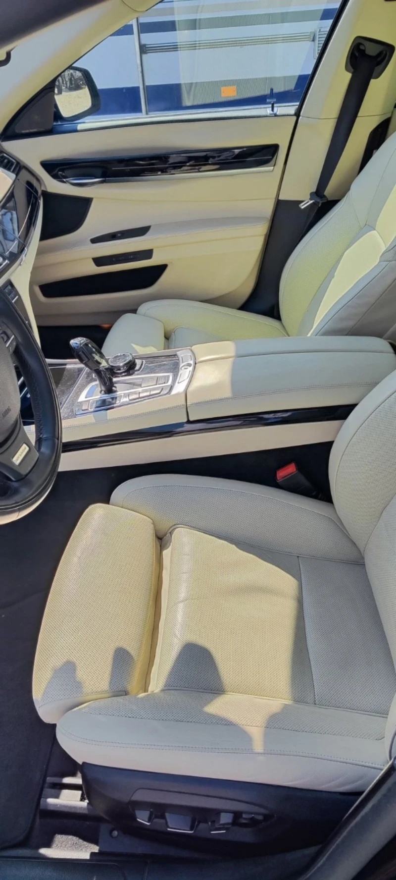 BMW 740 Individual, снимка 14 - Автомобили и джипове - 52950480