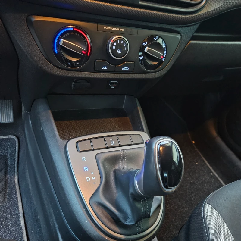 Hyundai I10 36000км, снимка 10 - Автомобили и джипове - 53100397