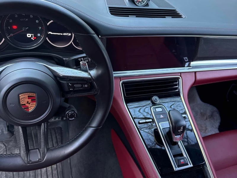 Porsche Panamera / GTS / DISTRONIC / BOSE / HEAD UP / CARFAX, снимка 9 - Автомобили и джипове - 53256444