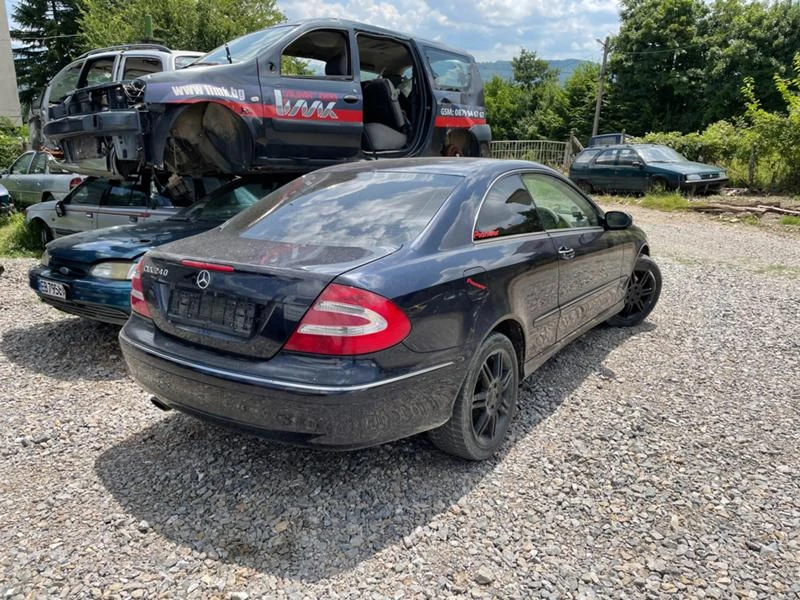 Mercedes-Benz CLK 240, снимка 2 - Автомобили и джипове - 33576342