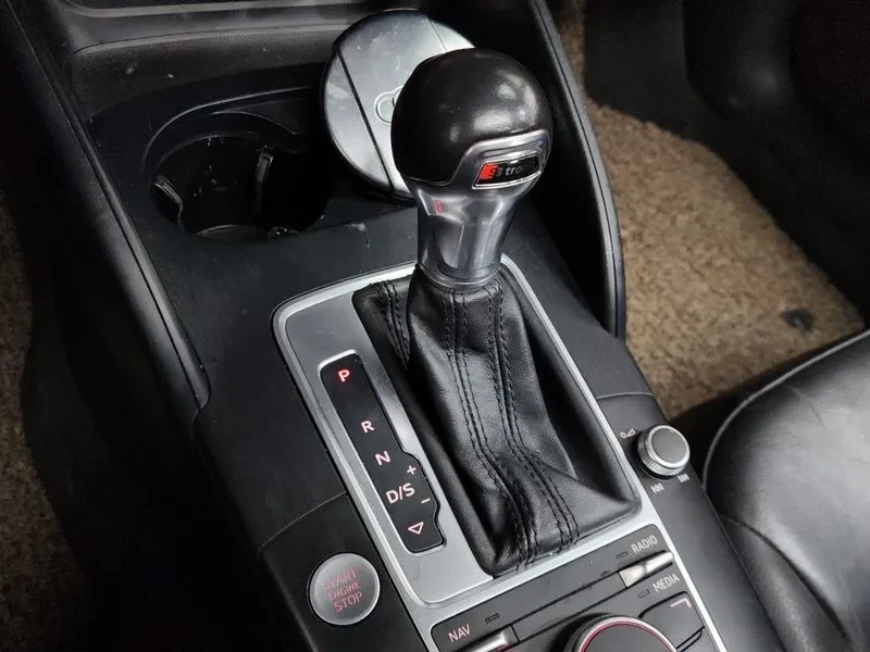 Audi A3 1.6 TDI, снимка 17 - Автомобили и джипове - 54971517