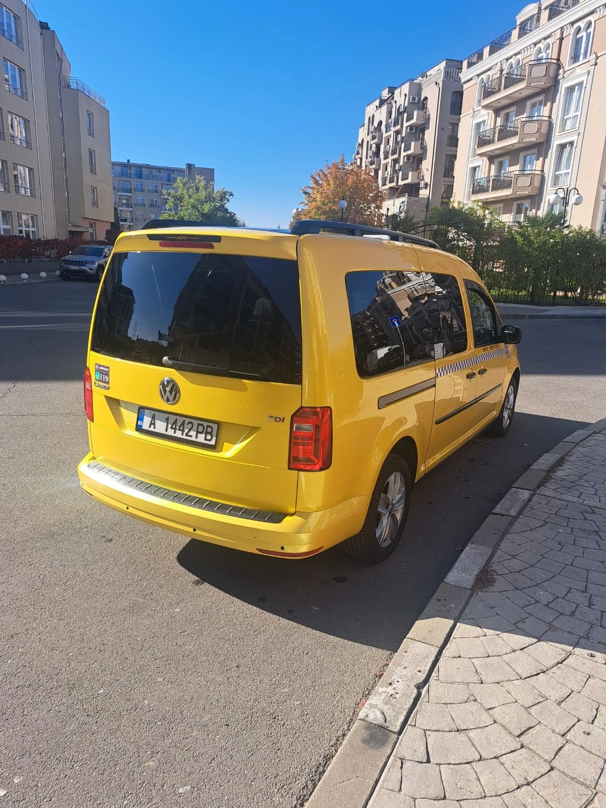 VW Caddy 2.0 - изображение 10