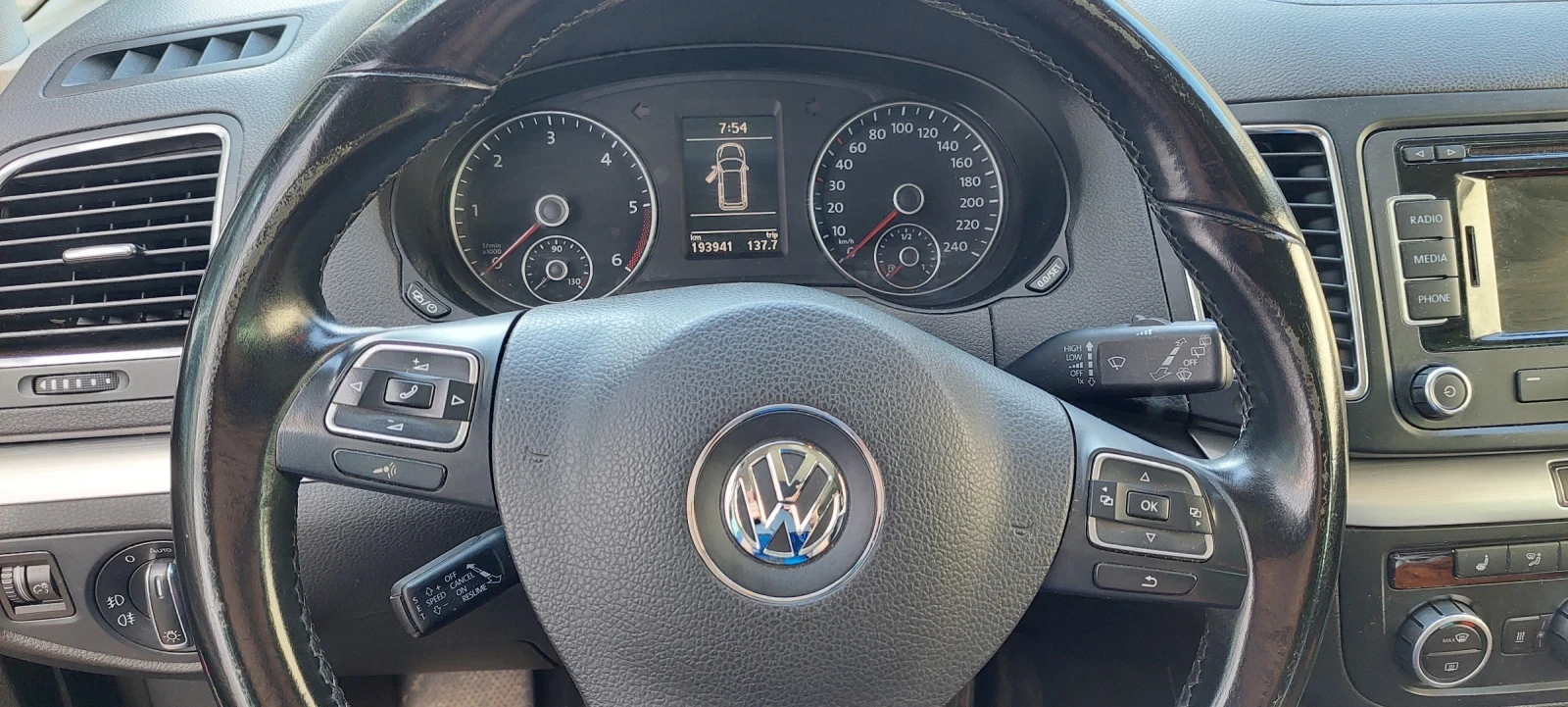 VW Sharan  - изображение 7