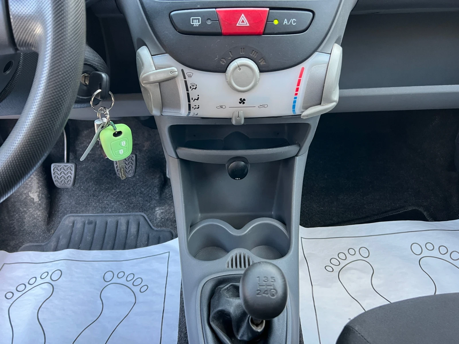 Toyota Aygo 1.0i- 68..     | Mobile.bg   15