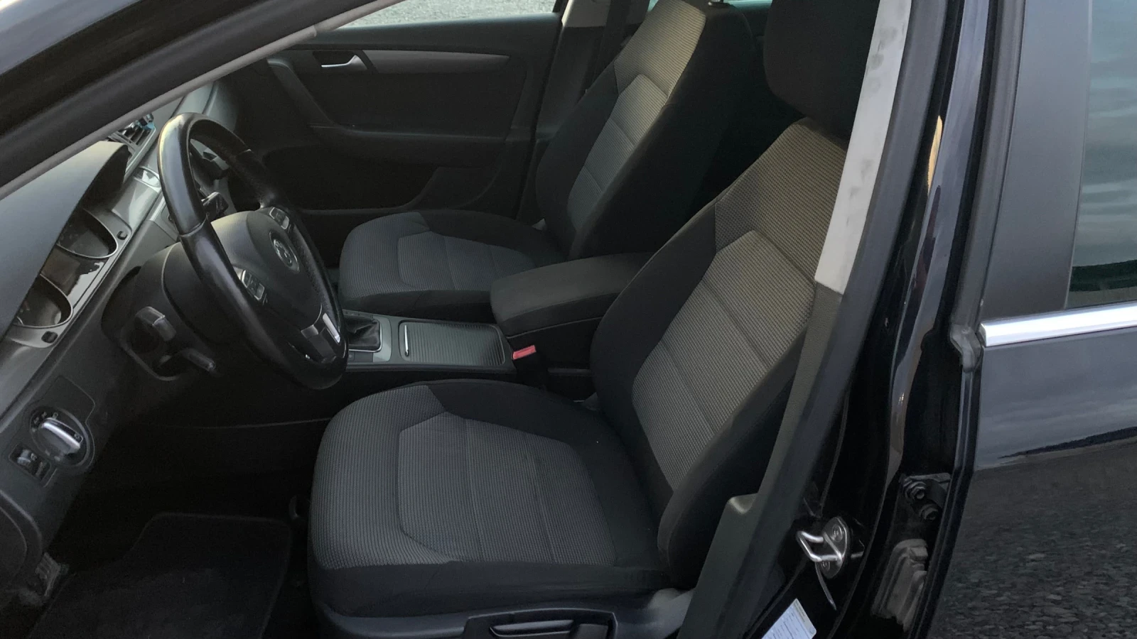 VW Passat 2.0TDI* 140HP* HIGHLINE* LED - изображение 8