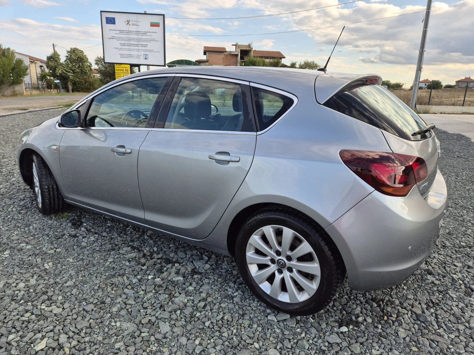 Opel Astra 1.7 CDTI 92kW - изображение 4