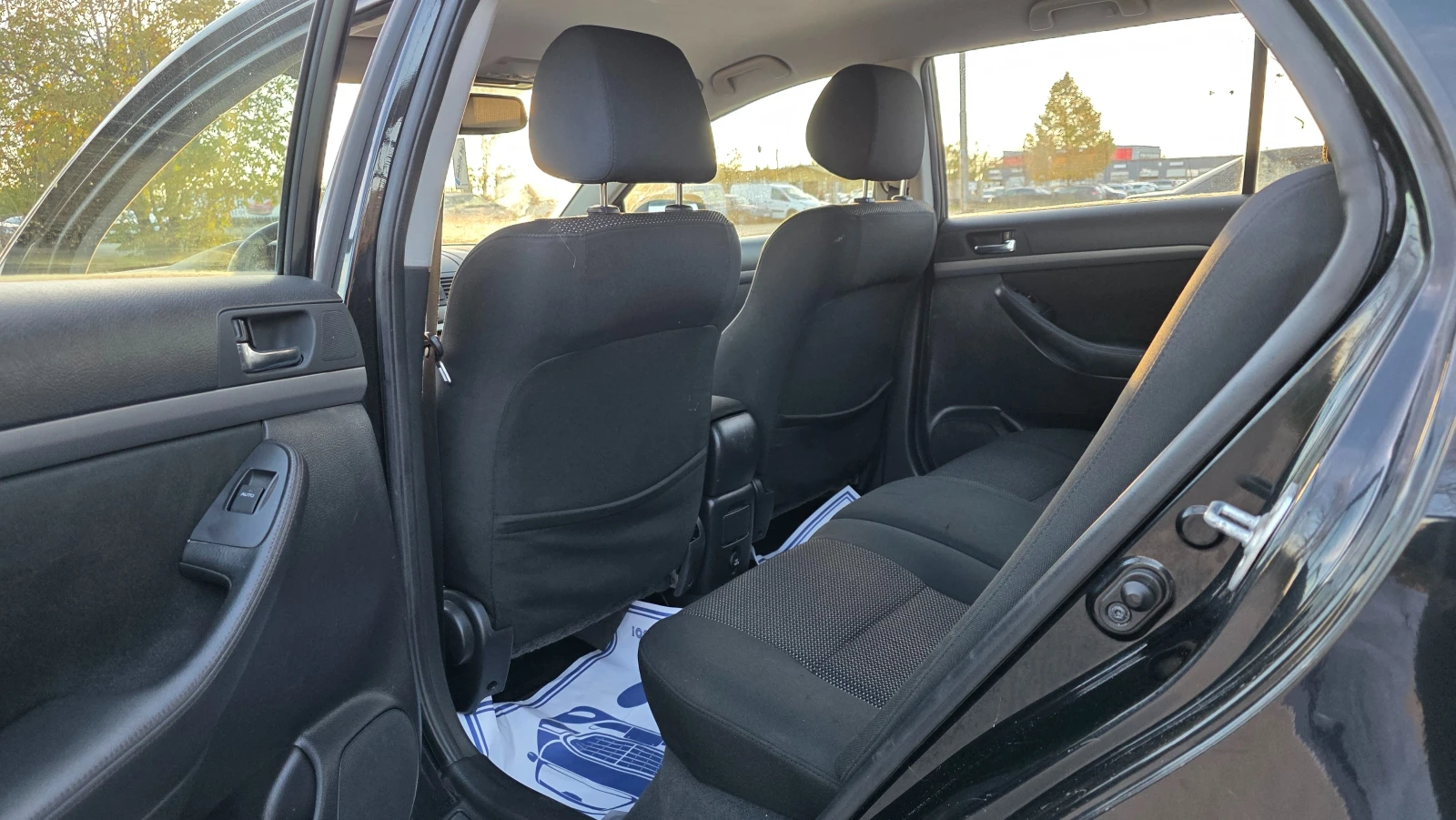 Toyota Avensis FACE LIFT/2.0D4D/126HP - изображение 6