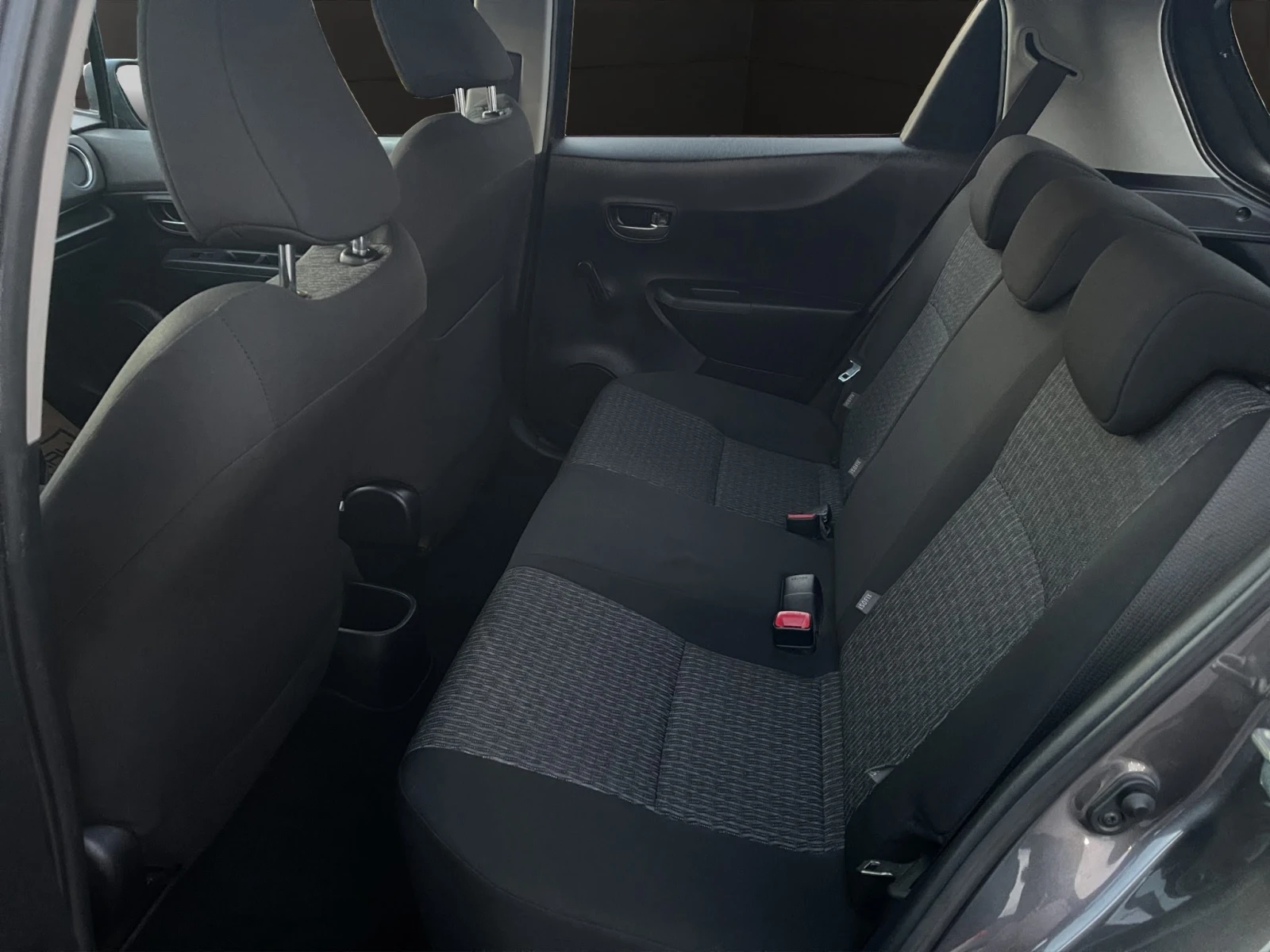 Toyota Yaris 1.0I  | Mobile.bg � ����������� 13