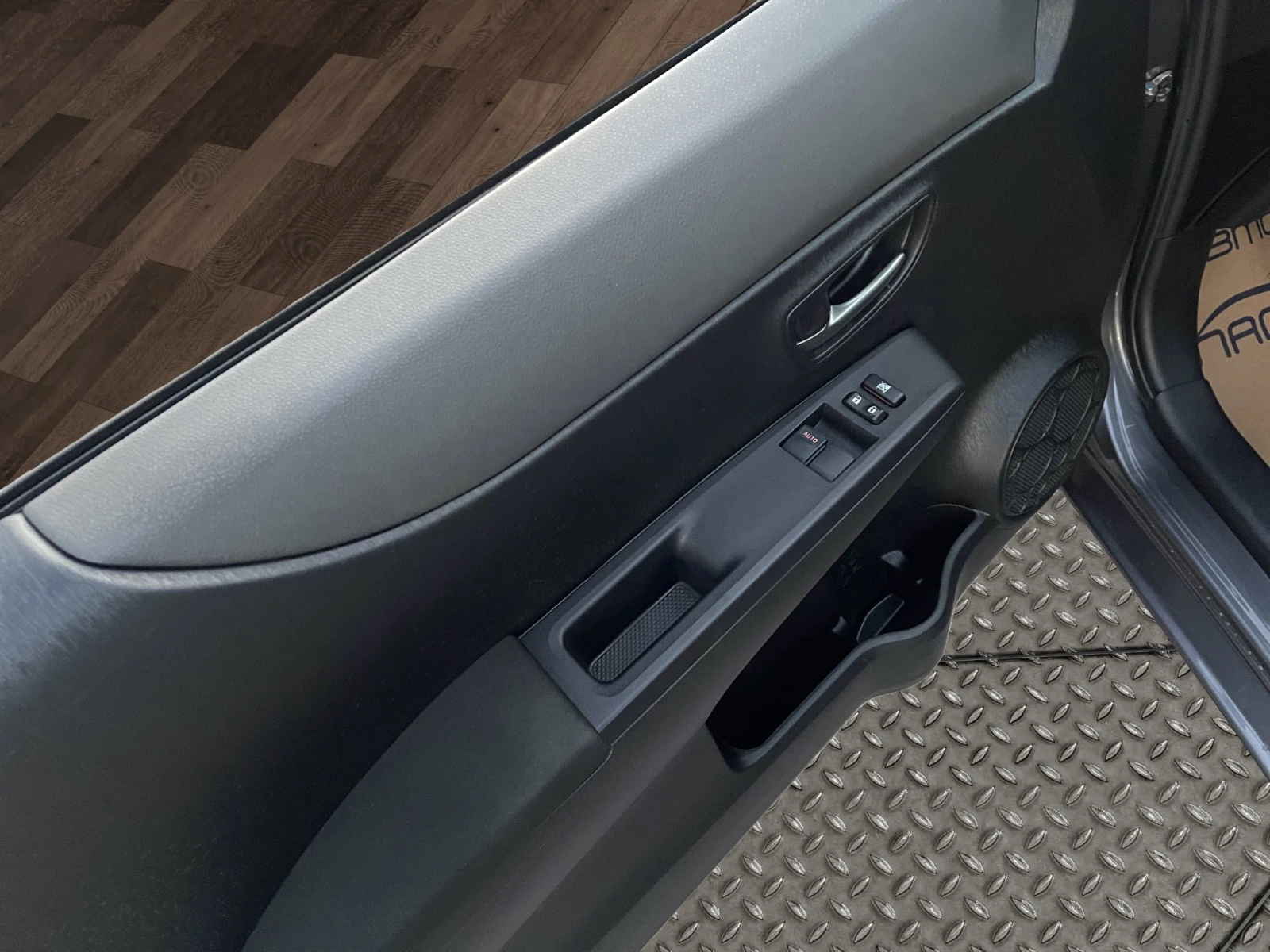 Toyota Yaris 1.0I  | Mobile.bg � ����������� 6