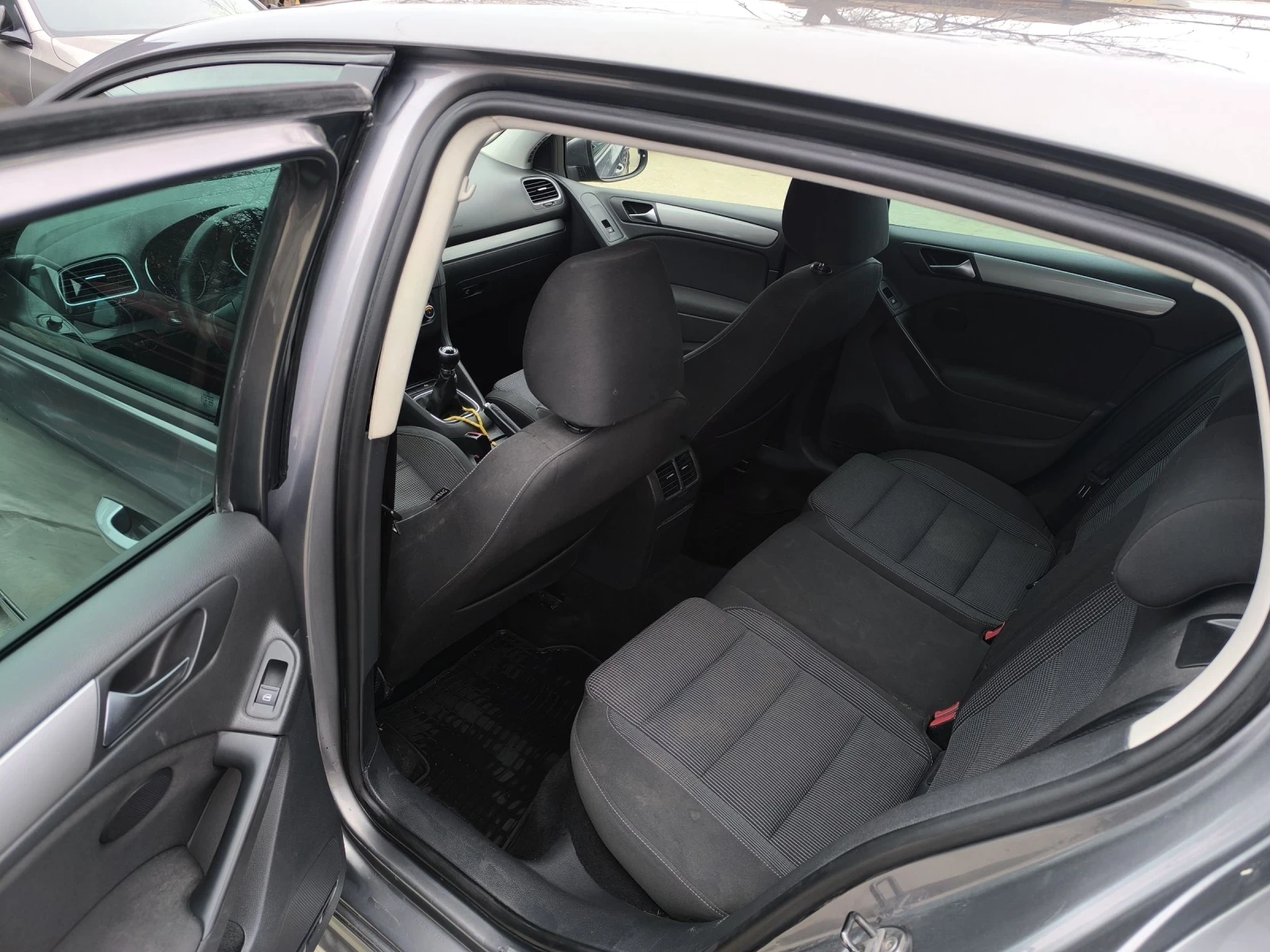 VW Golf 1.6TDI | Mobile.bg � ����������� 11