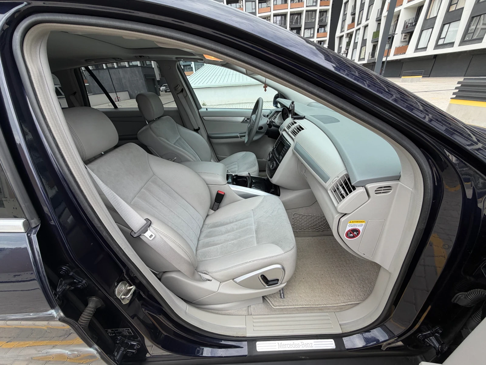 Mercedes-Benz R 320 ���� ���� 7 ����, �������� | Mobile.bg � ����������� 7