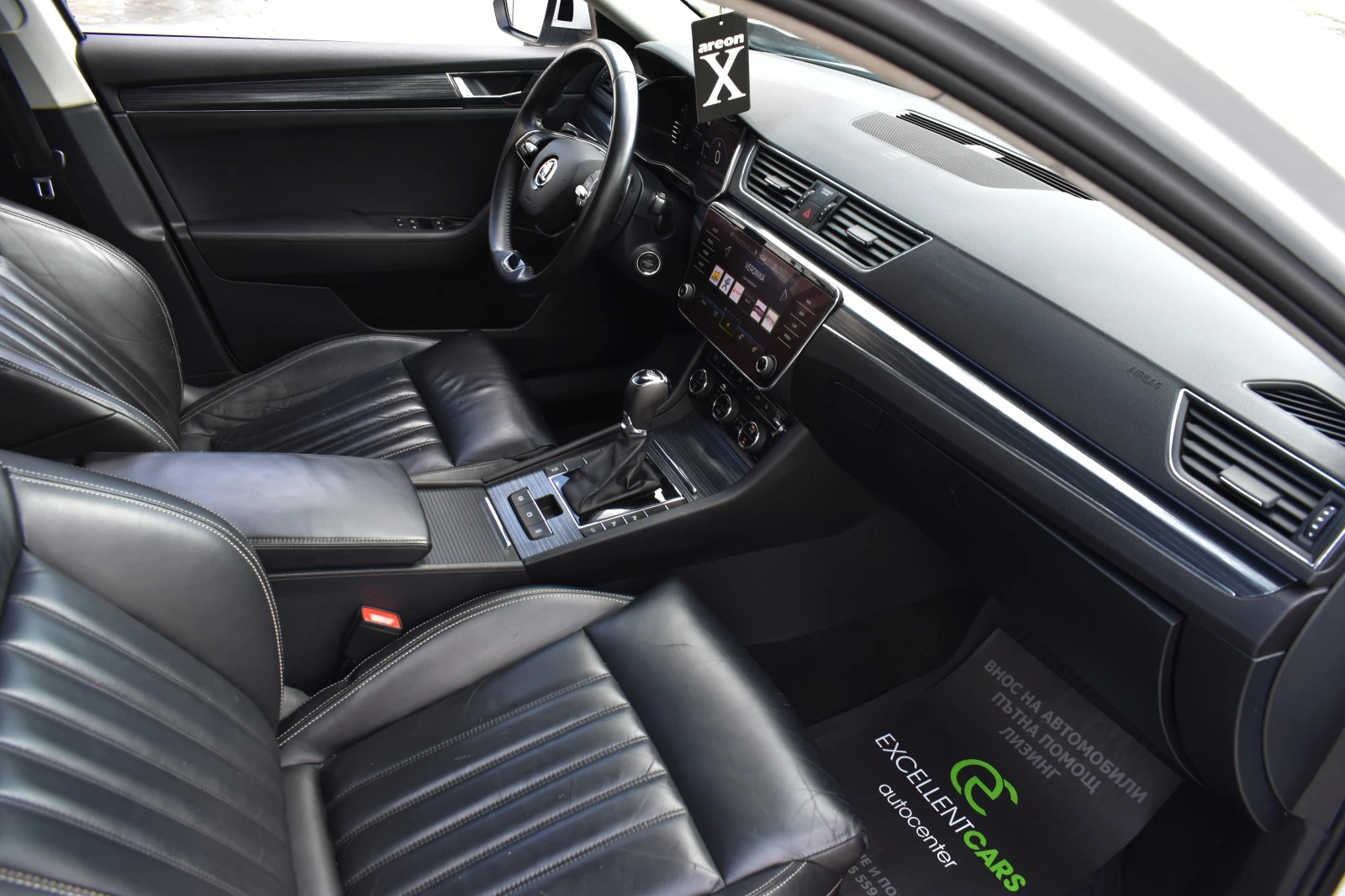 Skoda Superb 2.0TDI* AUTOMAT, снимка 10 - Автомобили и джипове - 54822886