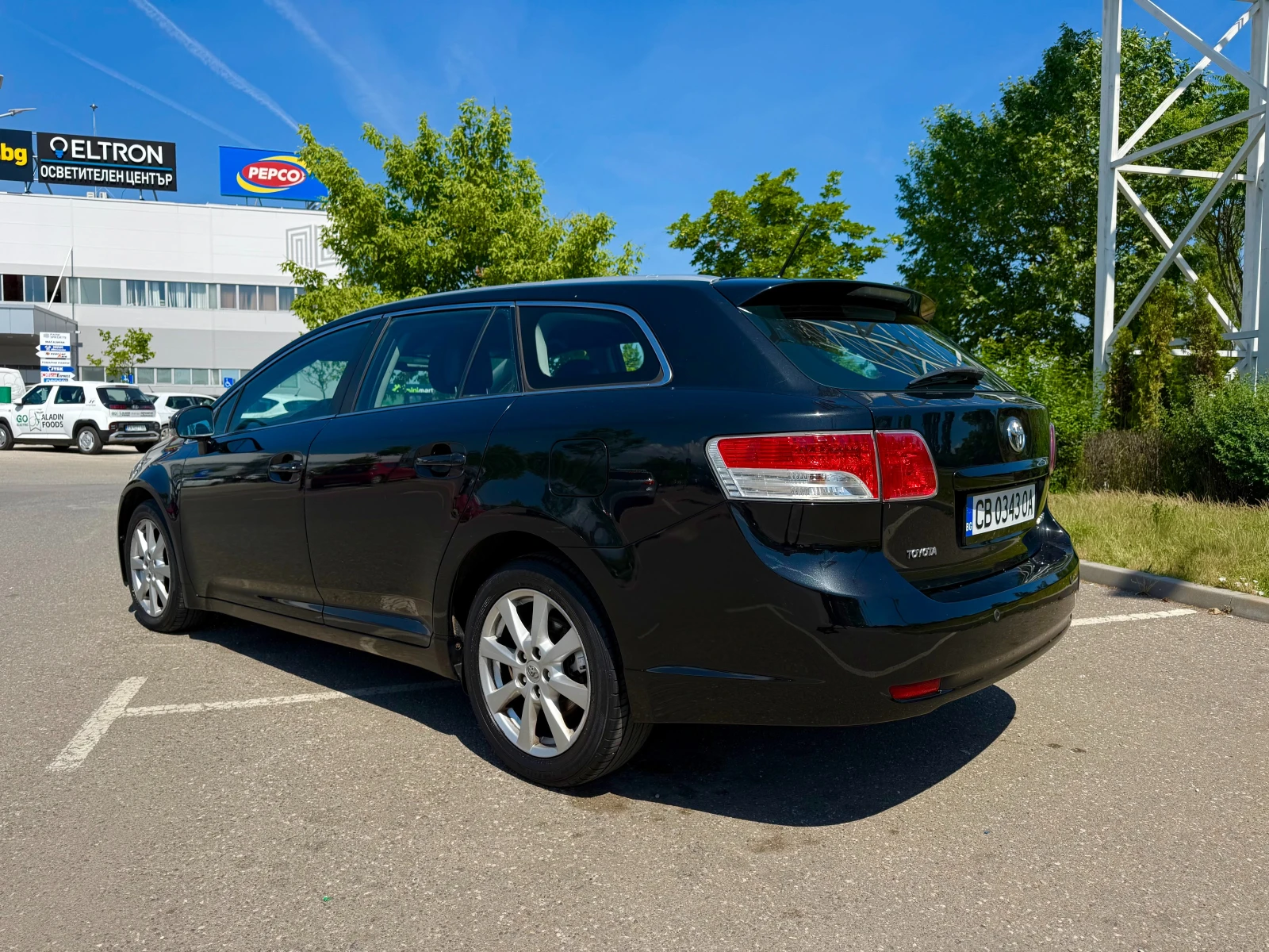Toyota Avensis 2.2D 150k.c. ГАРАНЦИЯ 6 МЕСЕЦА ИЛИ 5000КМ, снимка 3 - Автомобили и джипове - 54885268