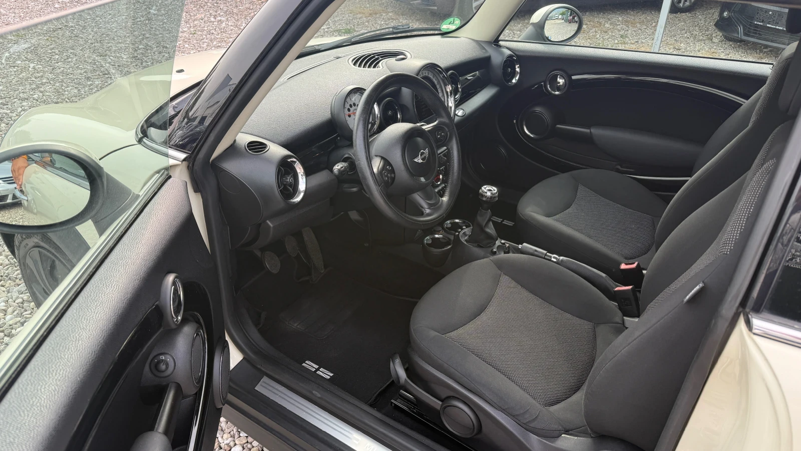 Mini Cooper 1.6 i, снимка 6 - Автомобили и джипове - 55388940