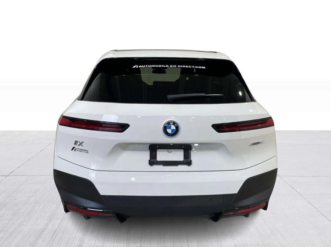 BMW iX * 50 * ФИКСИРАНА ЦЕНА С ВСИЧКИ ТАКСИ ДО БЪЛГАРИЯ *, снимка 7 - Автомобили и джипове - 56068926