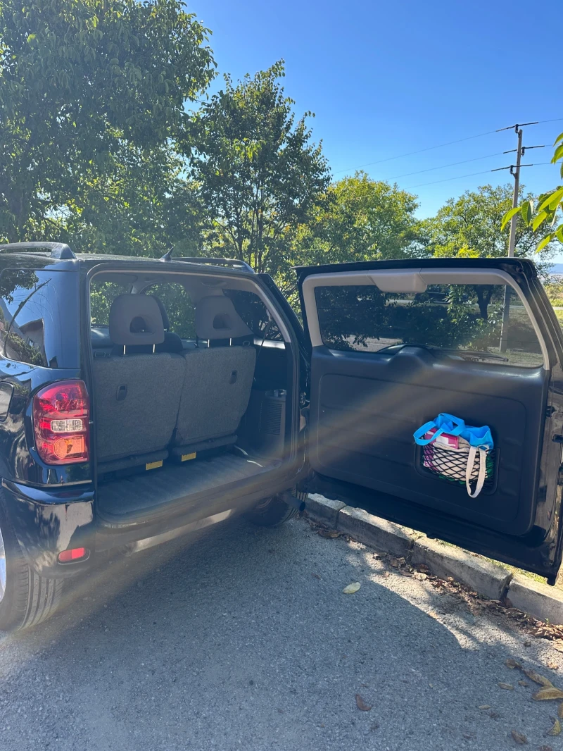 Toyota Rav4, снимка 11 - Автомобили и джипове - 52555608