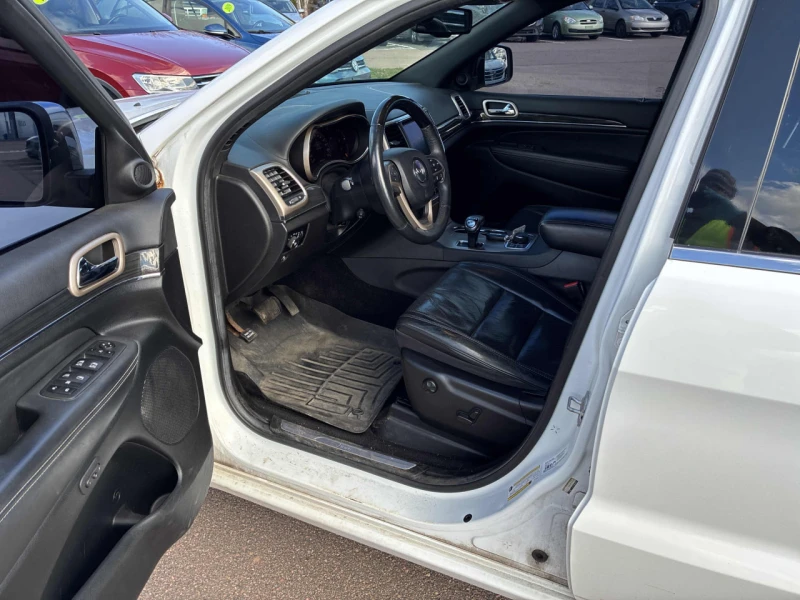 Jeep Grand cherokee Overland* 5.7HEMI* 8ZF* Distr* Въздух* Обдух* Пано, снимка 6 - Автомобили и джипове - 52317619