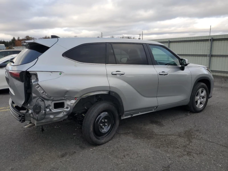 Toyota Highlander 2.4 Turbo (265 кс) Direct Shift, снимка 3 - Автомобили и джипове - 52864539