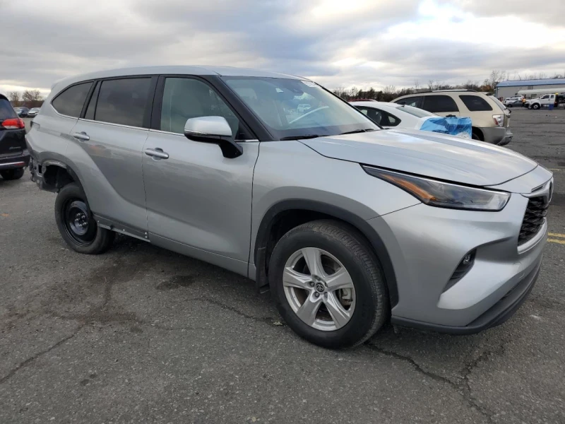 Toyota Highlander 2.4 Turbo (265 кс) Direct Shift, снимка 4 - Автомобили и джипове - 52864539