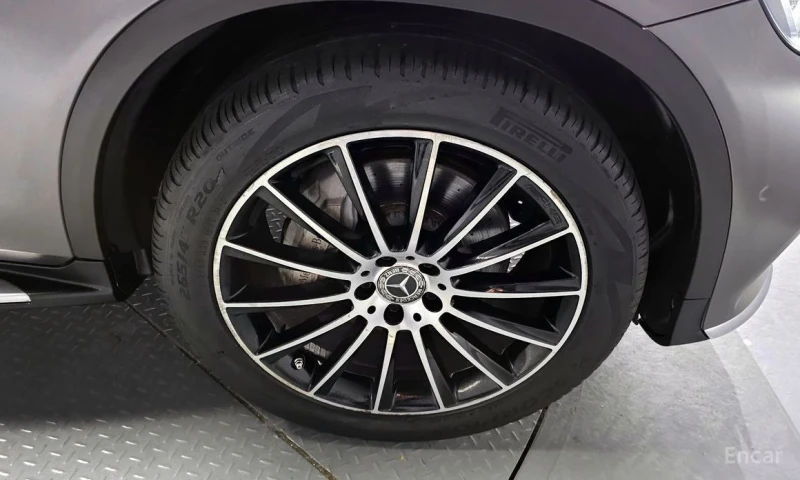 Mercedes-Benz GLC 220, снимка 5 - Автомобили и джипове - 53219325