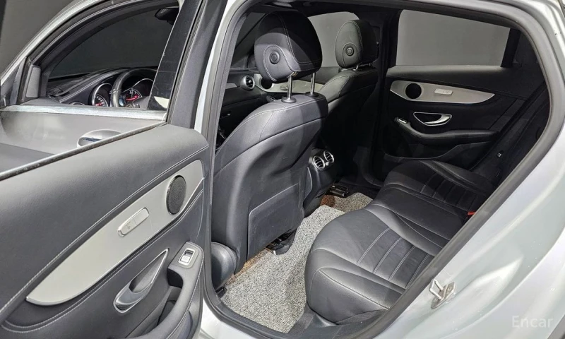 Mercedes-Benz GLC 220, снимка 11 - Автомобили и джипове - 53219325