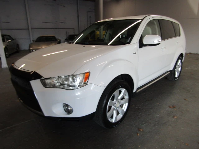 Mitsubishi Outlander 2012 Mitsubishi Outlander GT, снимка 1 - Автомобили и джипове - 48488296