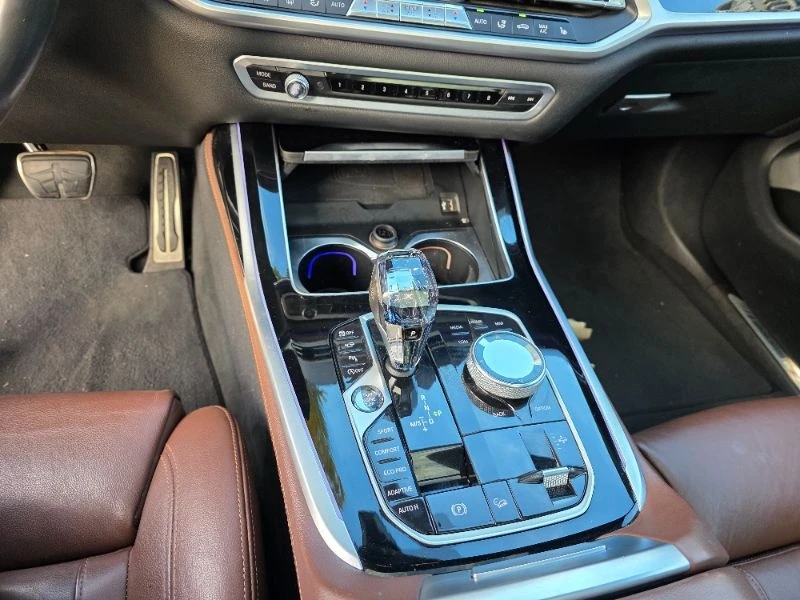 BMW X7 * xDrive40i * CARFAX *    | Mobile.bg   15