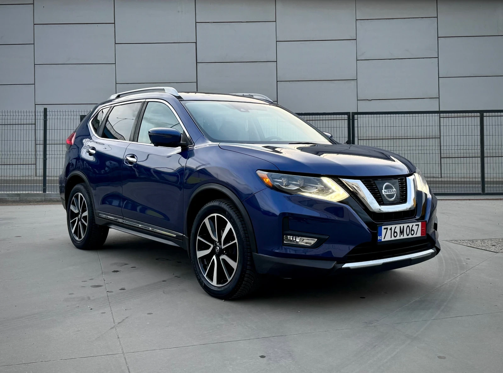 Nissan Rogue 2.5 SL AWD TEKNA FULL - изображение 2