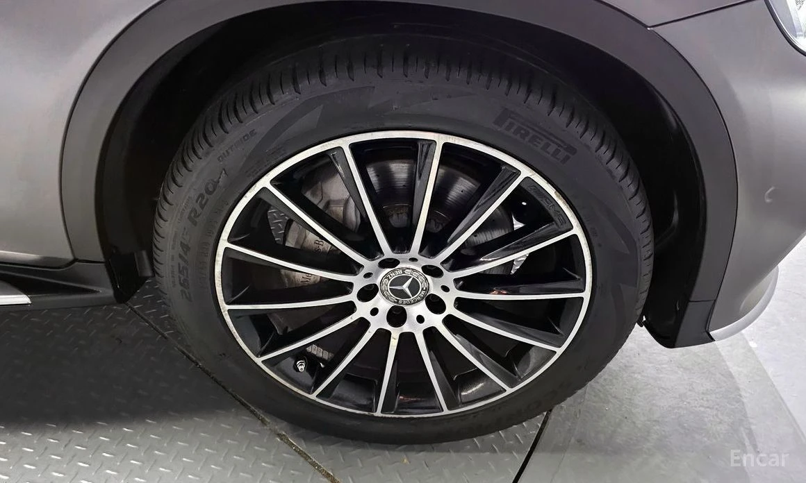 Mercedes-Benz GLC 220  - изображение 5