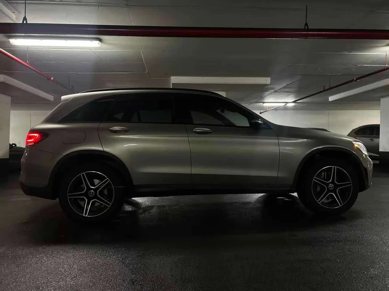 Mercedes-Benz GLC 300 * CARFAX * Дистроник * Подгрев * , снимка 3 - Автомобили и джипове - 54241135