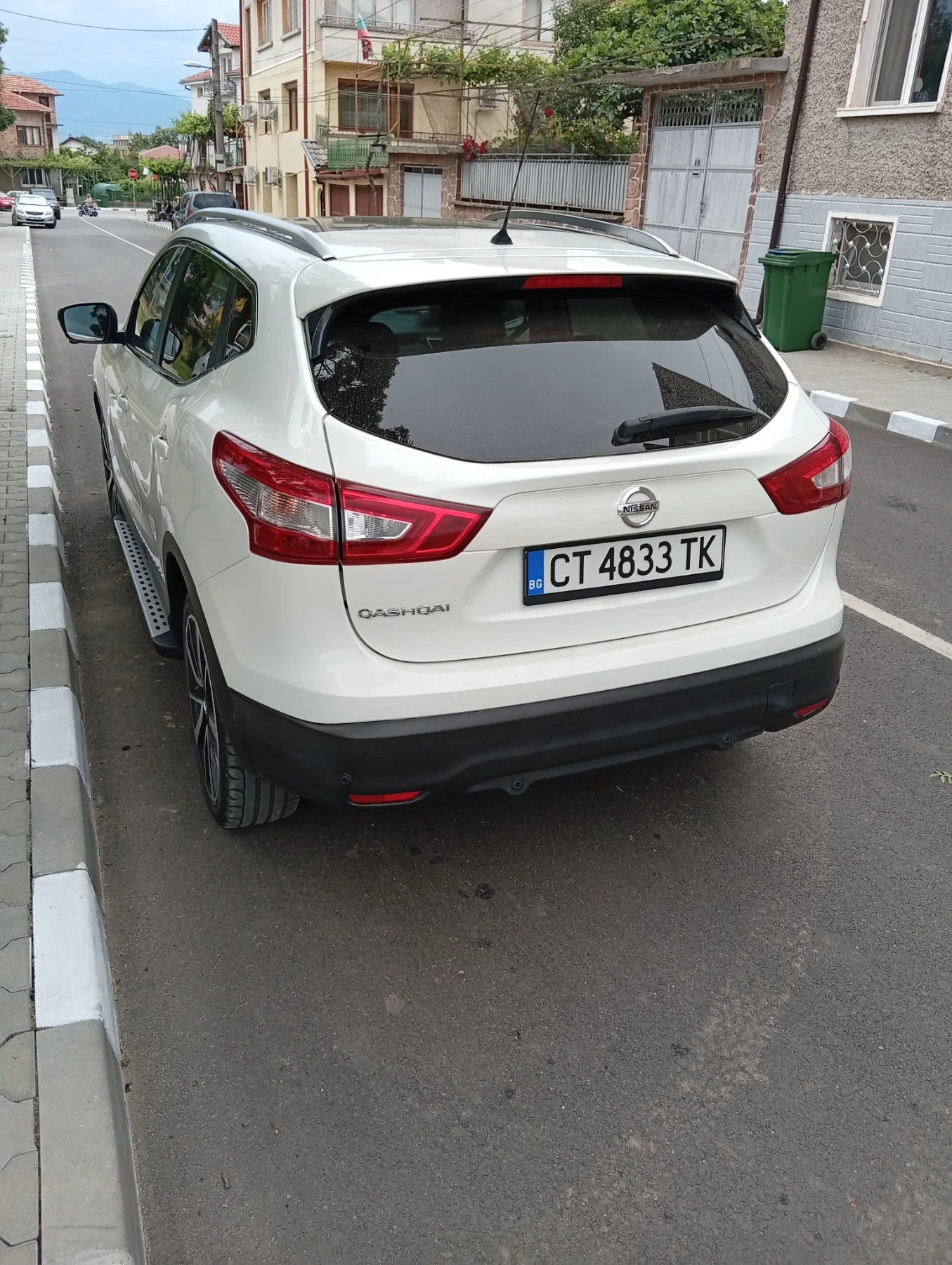 Nissan Qashqai, снимка 12 - Автомобили и джипове - 54989728