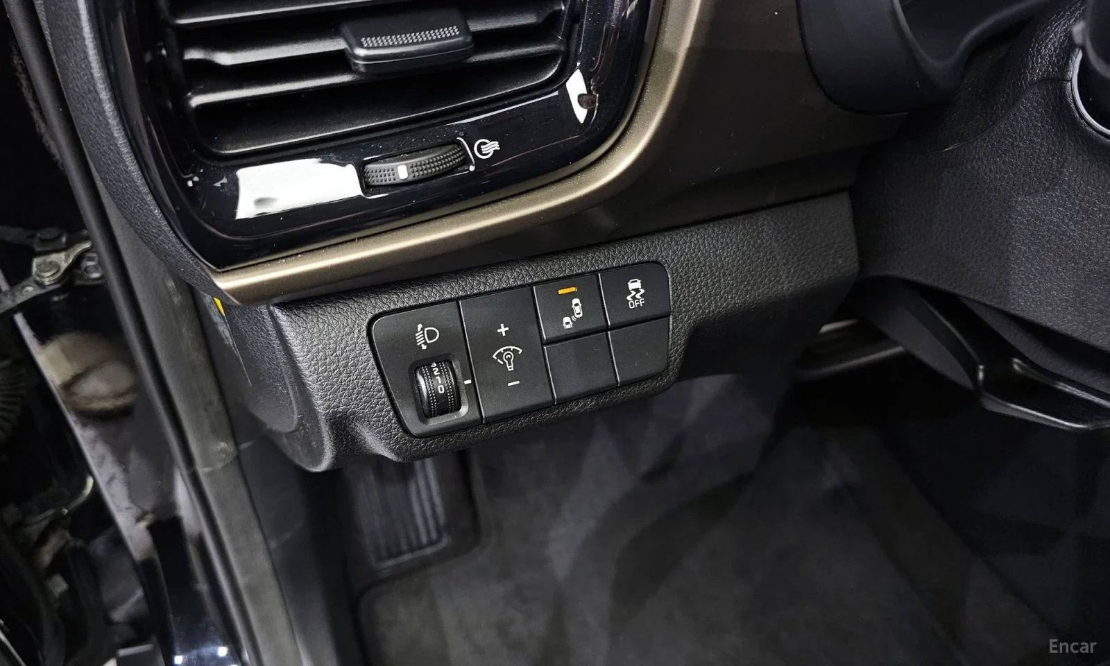 Kia Stonic Камера\Мъртва точка\Подгреви, снимка 14 - Автомобили и джипове - 55583313