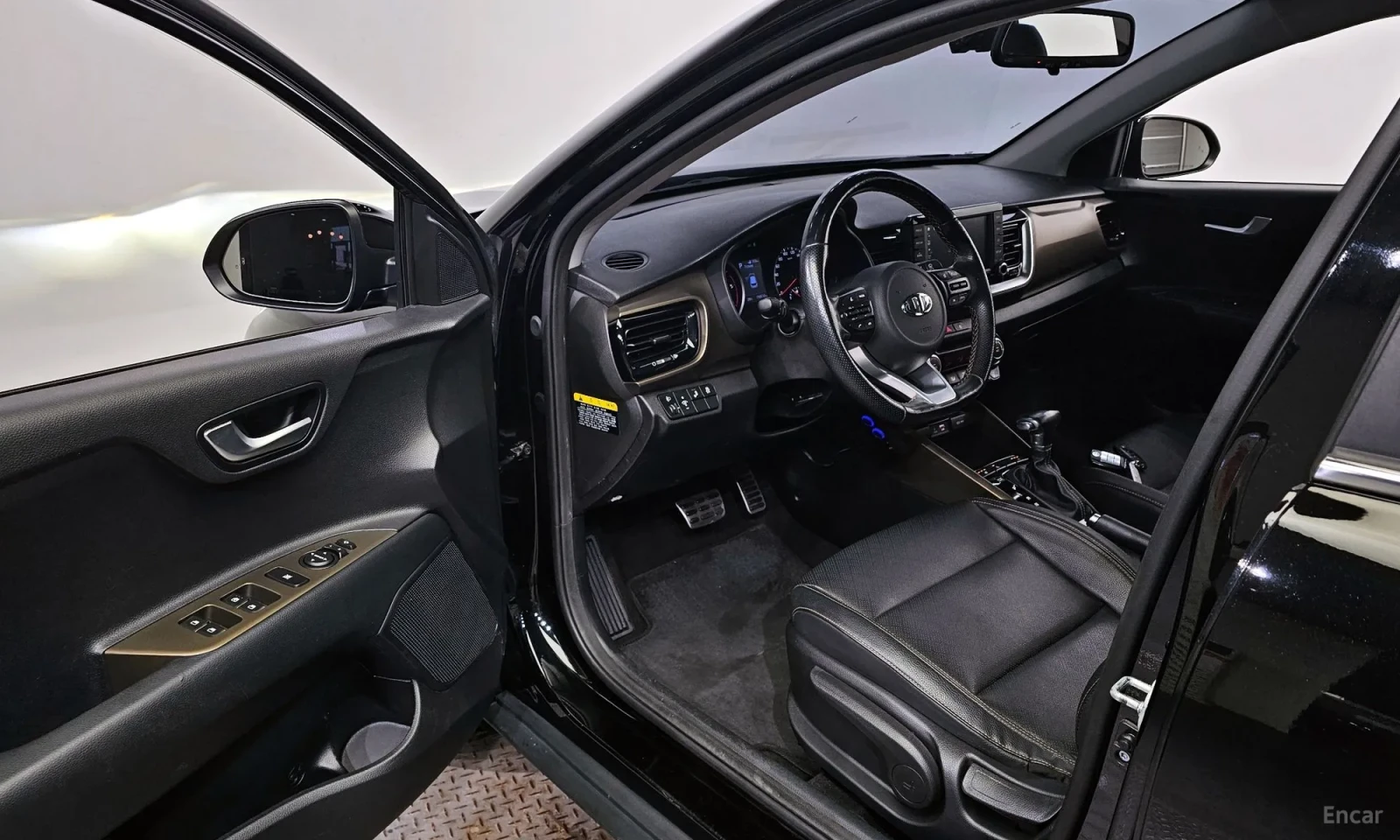 Kia Stonic Камера\Мъртва точка\Подгреви, снимка 10 - Автомобили и джипове - 55583313