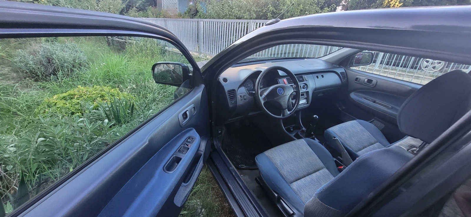 Honda Hr-v 4X4, снимка 6 - Автомобили и джипове - 55621286