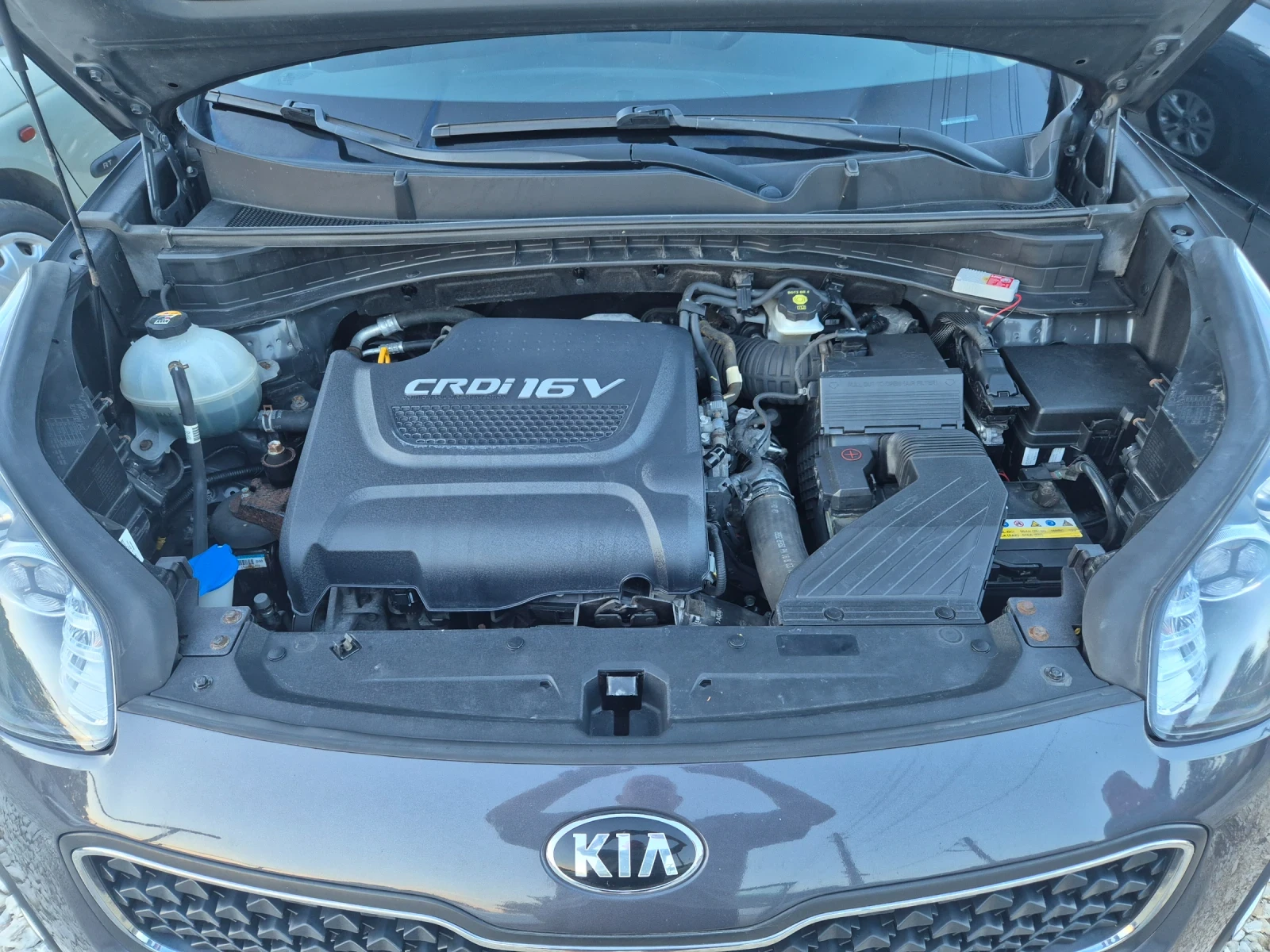 Kia Sportage 2.0 4х4 Titan, снимка 8 - Автомобили и джипове - 56093003