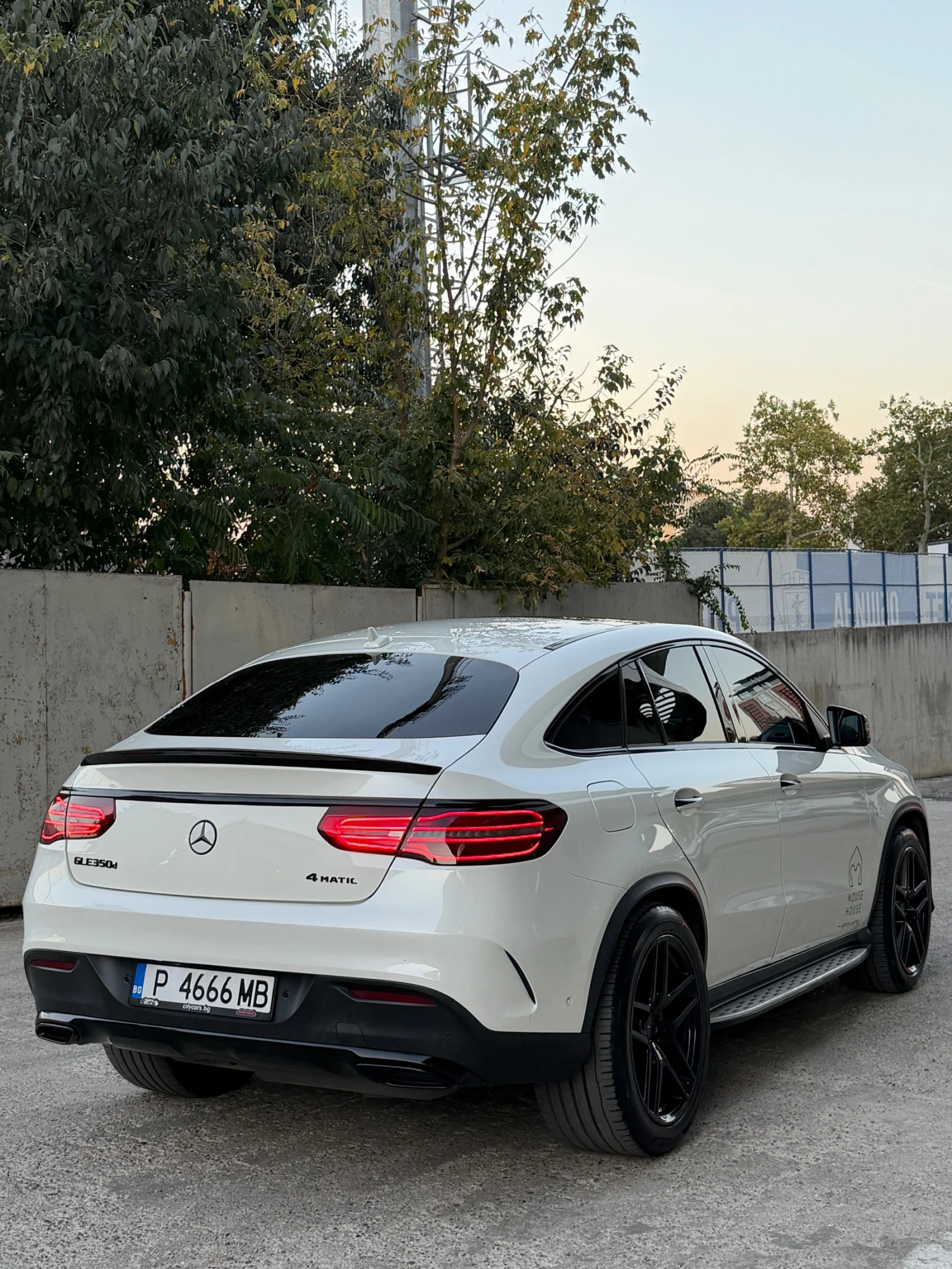 Mercedes-Benz GLE 350, снимка 2 - Автомобили и джипове - 56362976