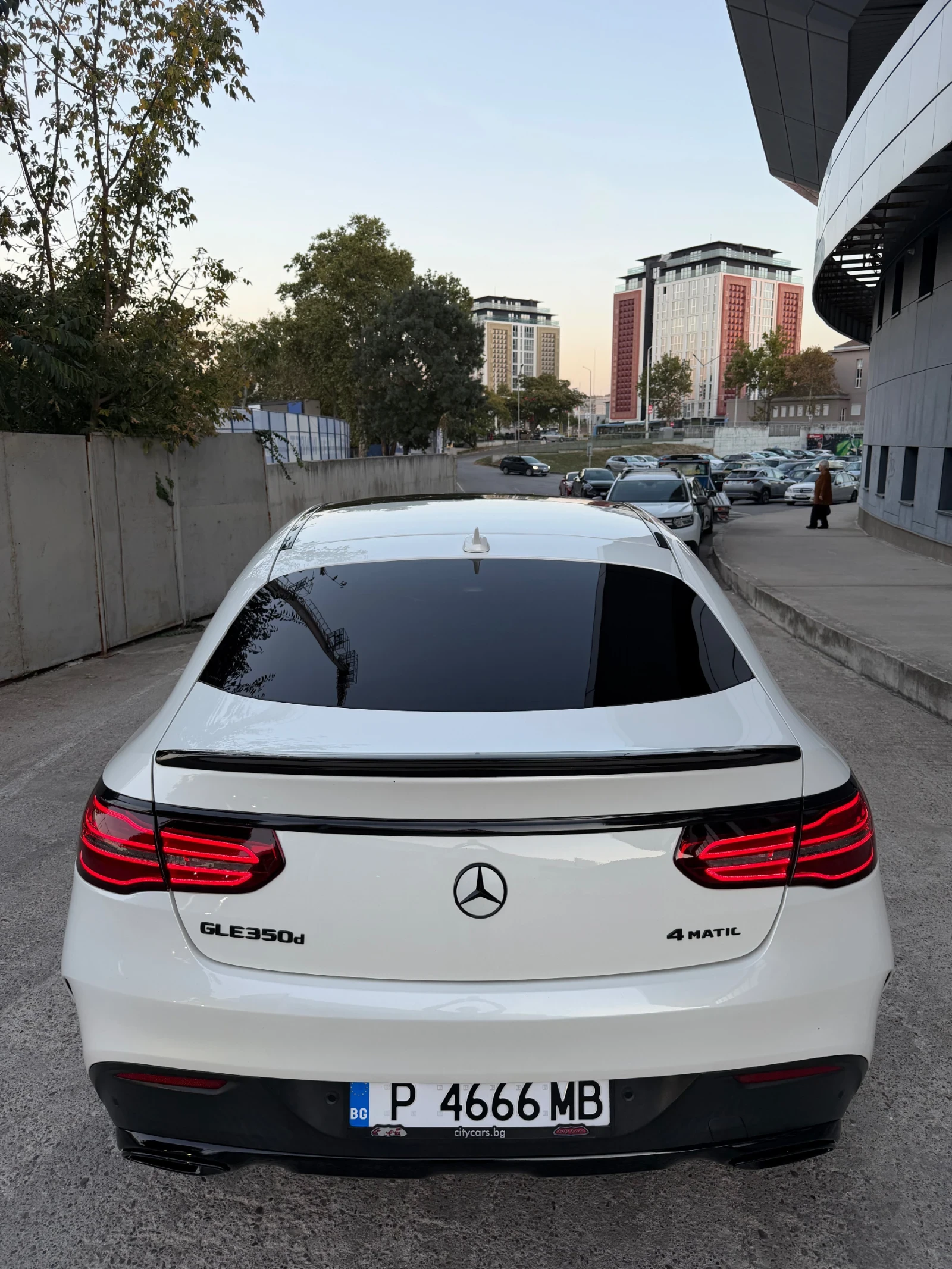 Mercedes-Benz GLE 350, снимка 4 - Автомобили и джипове - 56362976