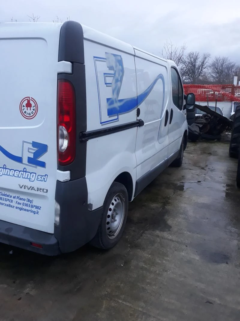 Opel Vivaro 2.0 90k.c., снимка 10 - Бусове и автобуси - 35062108