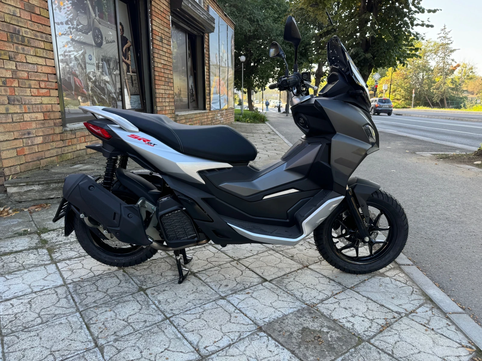 Aprilia Sr GT 200 Grey - изображение 3