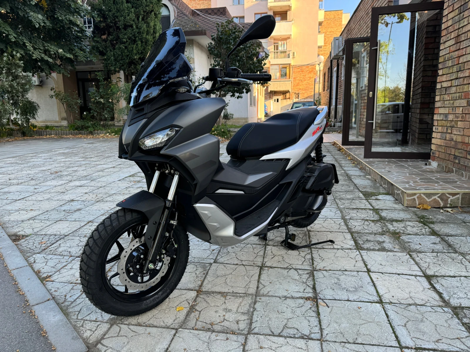 Aprilia Sr GT 200 Grey - изображение 8