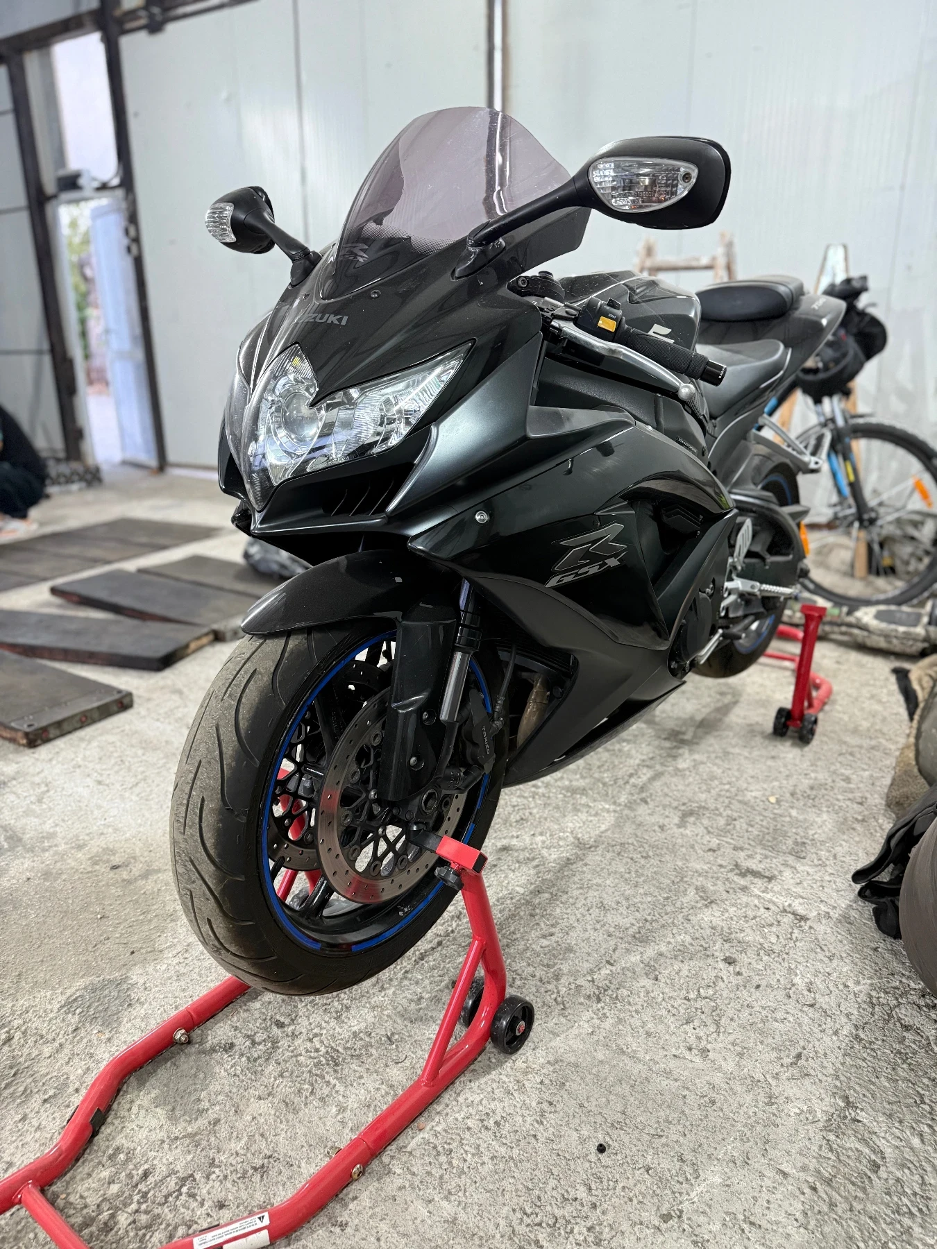 Suzuki Gsx K8 750cc - изображение 5