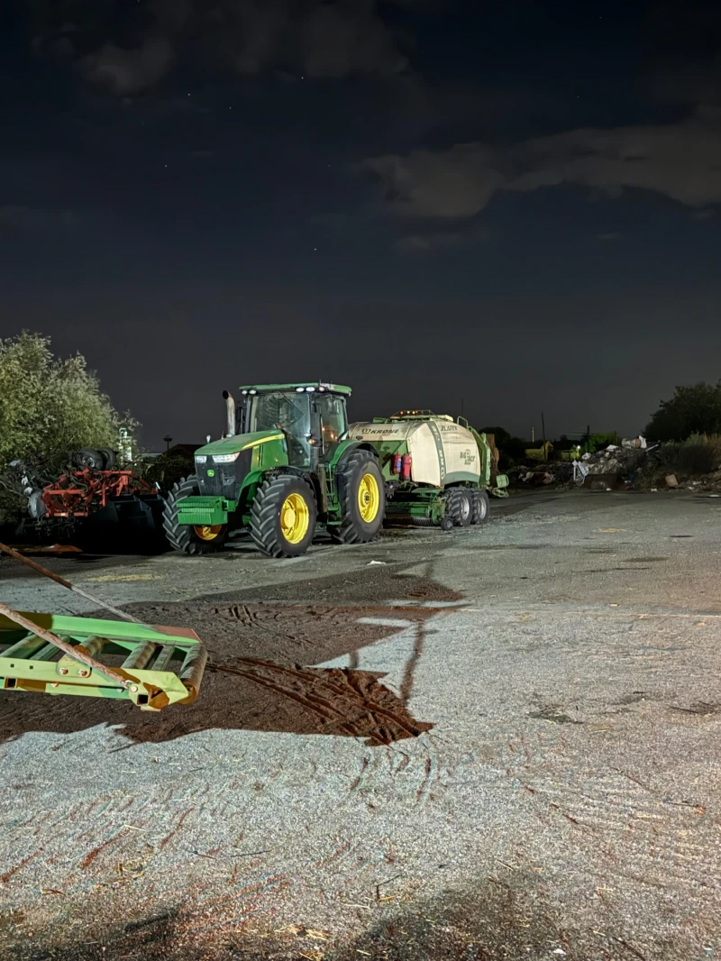 Трактор John Deere 7230R, снимка 1 - Селскостопанска техника - 48168511