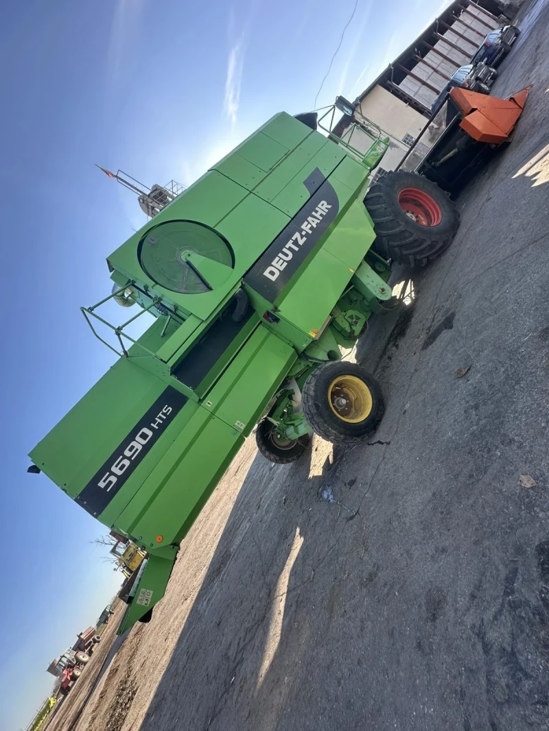 Комбайн Deutz-Fahr 5690HTS, снимка 5 - Селскостопанска техника - 52797722