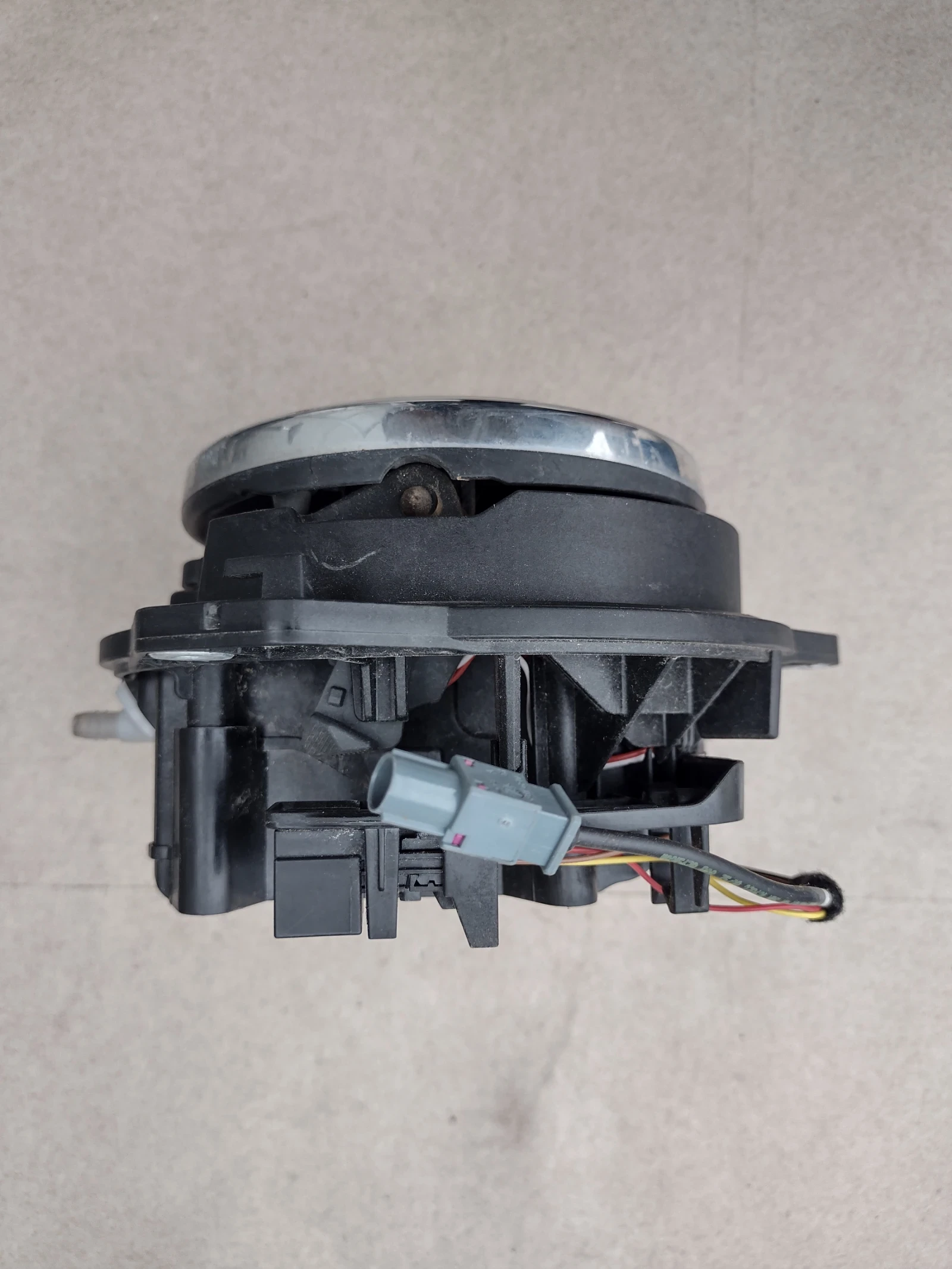 2GA827469L      VW T-ROC   2GA 827 469 L  | Mobile.bg   5