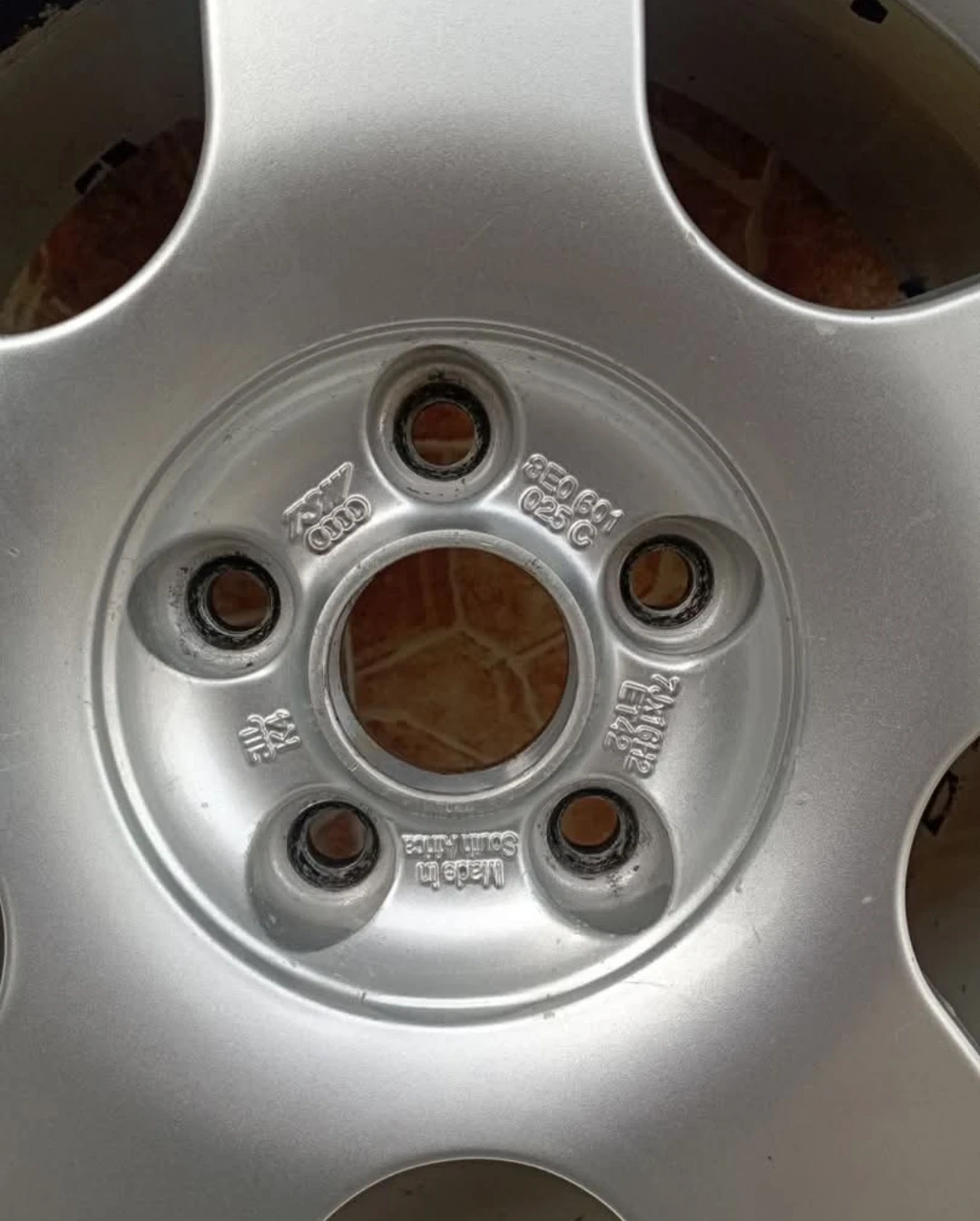 Гуми Всесезонни 205/55R16, снимка 2 - Гуми и джанти - 53936898