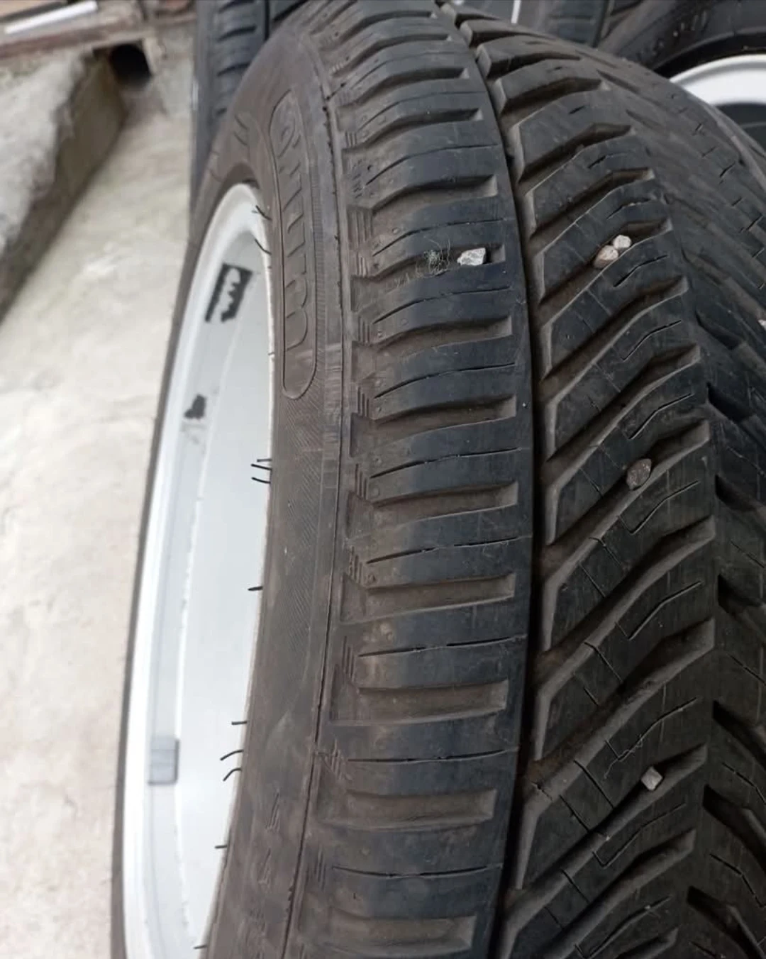 Гуми Всесезонни 205/55R16, снимка 7 - Гуми и джанти - 53936898