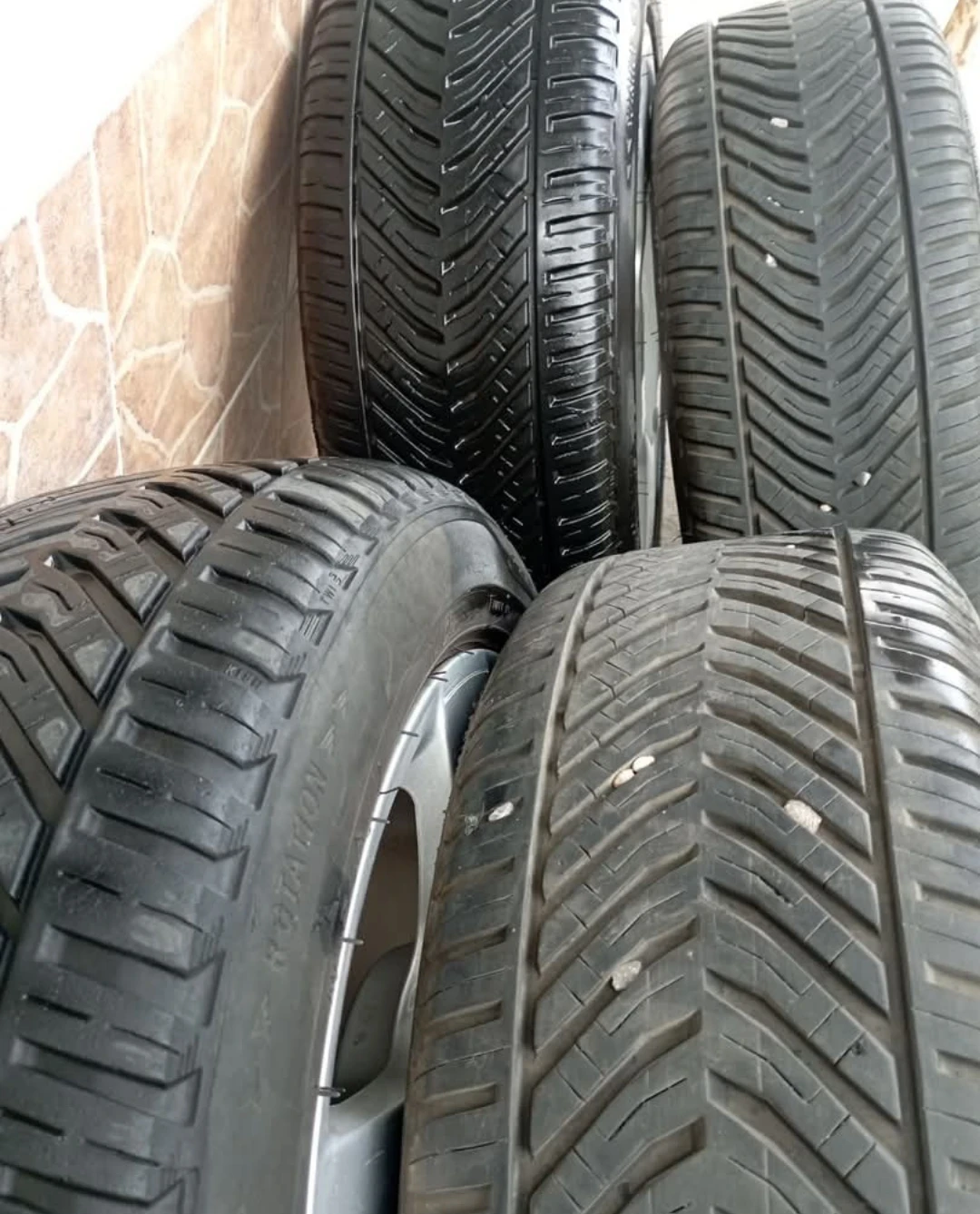 Гуми Всесезонни 205/55R16, снимка 3 - Гуми и джанти - 53936898