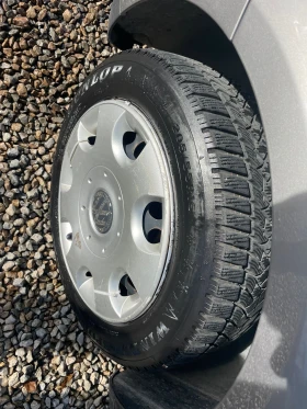 VW Touran /ВЪНШНИ ЗАБЕЛЕЖКИ, МЕХАНИКА ОК, 7 МЕСТА - 5200 лв. / 2658.72 € - 34215531 4