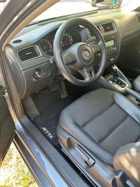 VW Jetta 2.5 SE - 4250 € / 8312.28 лв. - 98410518 9